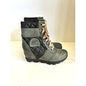SOREL Lexie Hidden Wedge Quilted Gray Slate Boots Size 5.5